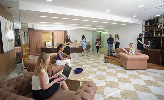 Cost of Coworking Spaces vs Traditional Offices: Which Workspace is Better  For Your Business